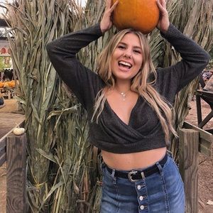 Deep V Sweater - Forever 21